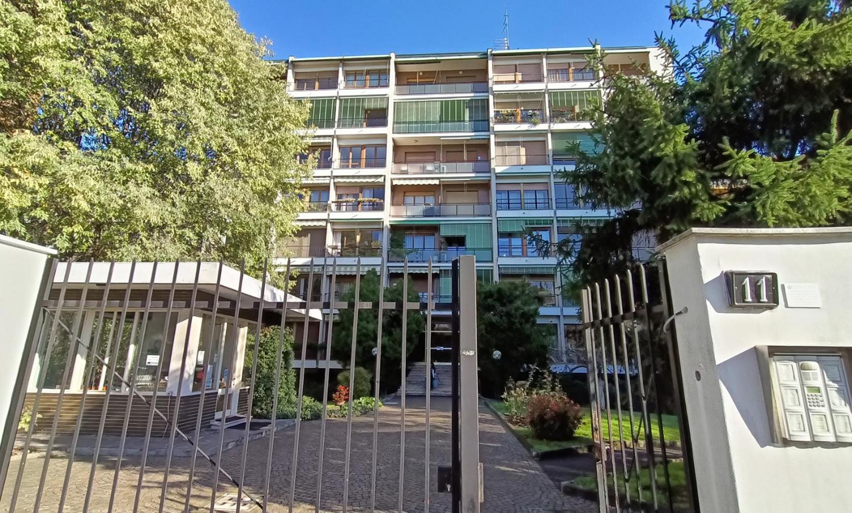 Sahi - Via Dei Ciclamini Mm1 Primaticcio, Stadio San Siro, Ospedale San Carlo Milano Esterno foto